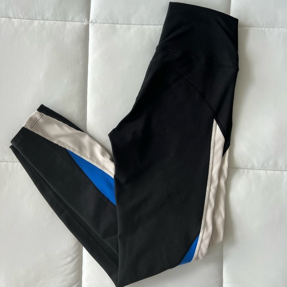 P.E. Nation Day One Legging in Black - Picture 5 of 11